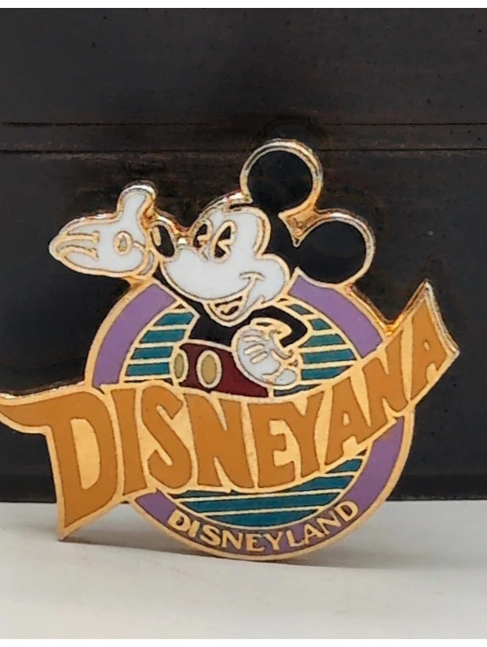 Vintage Disneyland Disneyana Mickey Mouse Lapel Pin Gold Tone Enamel